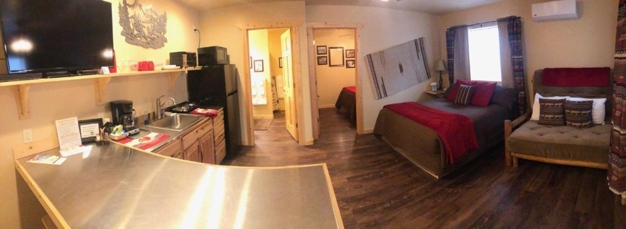Alpaca Inn, The لافا هوت سبرينغس المظهر الخارجي الصورة
