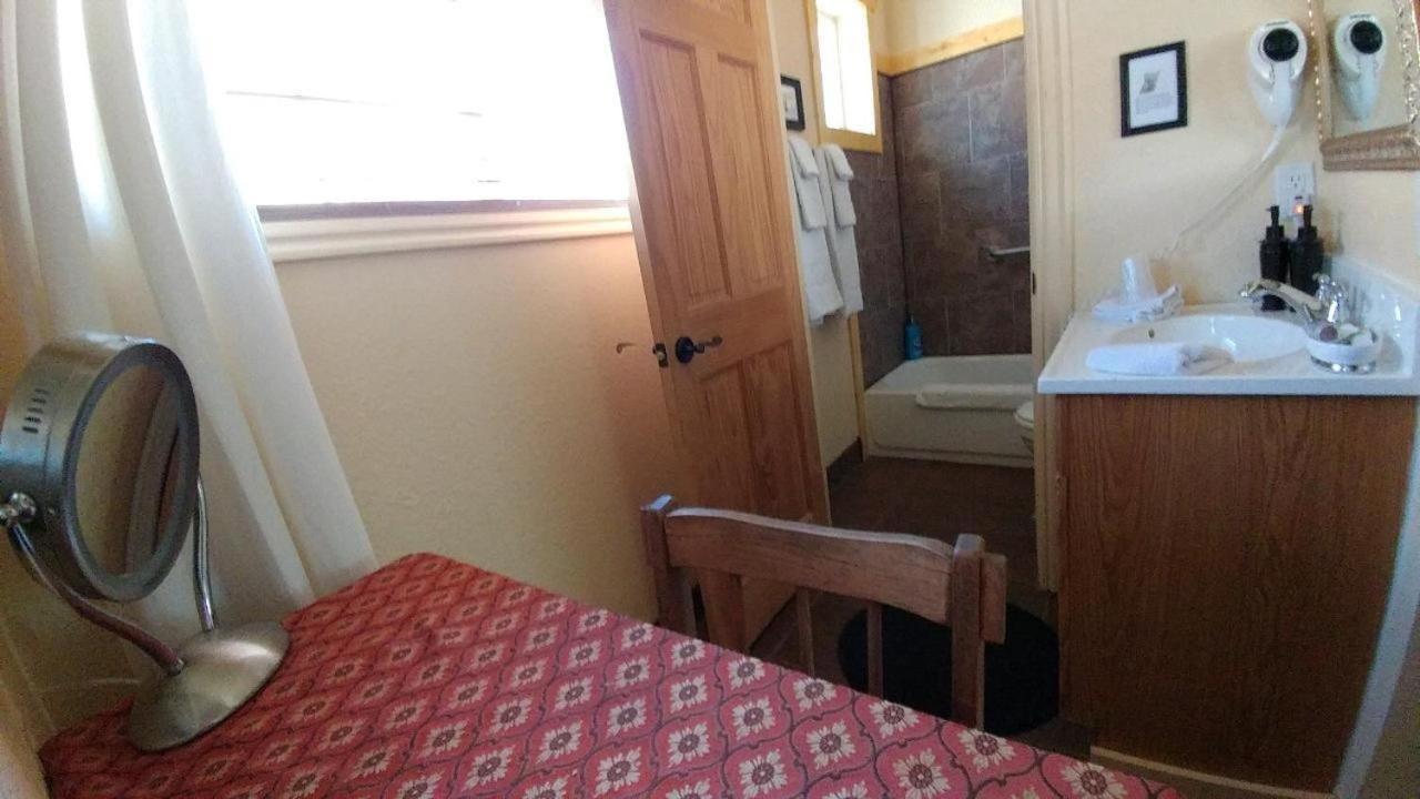 Alpaca Inn, The لافا هوت سبرينغس المظهر الخارجي الصورة