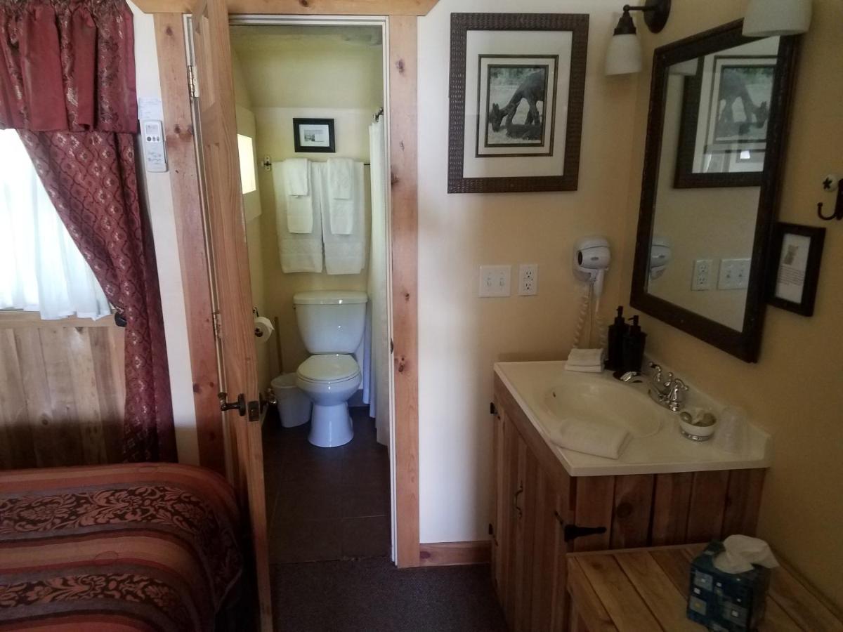 Alpaca Inn, The لافا هوت سبرينغس المظهر الخارجي الصورة