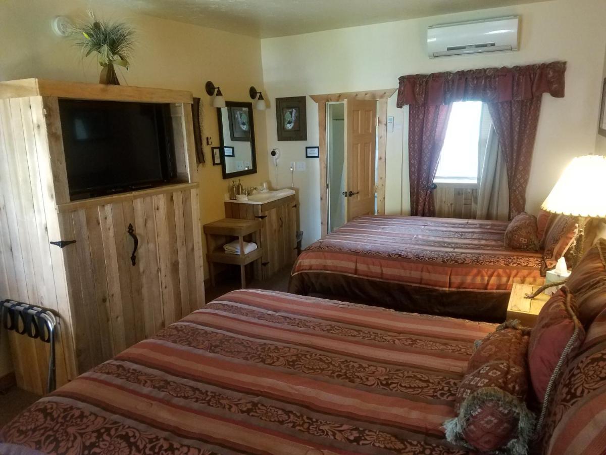 Alpaca Inn, The لافا هوت سبرينغس المظهر الخارجي الصورة